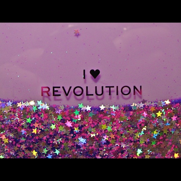 Revolution I 💜Fortune Seeker Palette/Lipstick - Picture 5 of 8